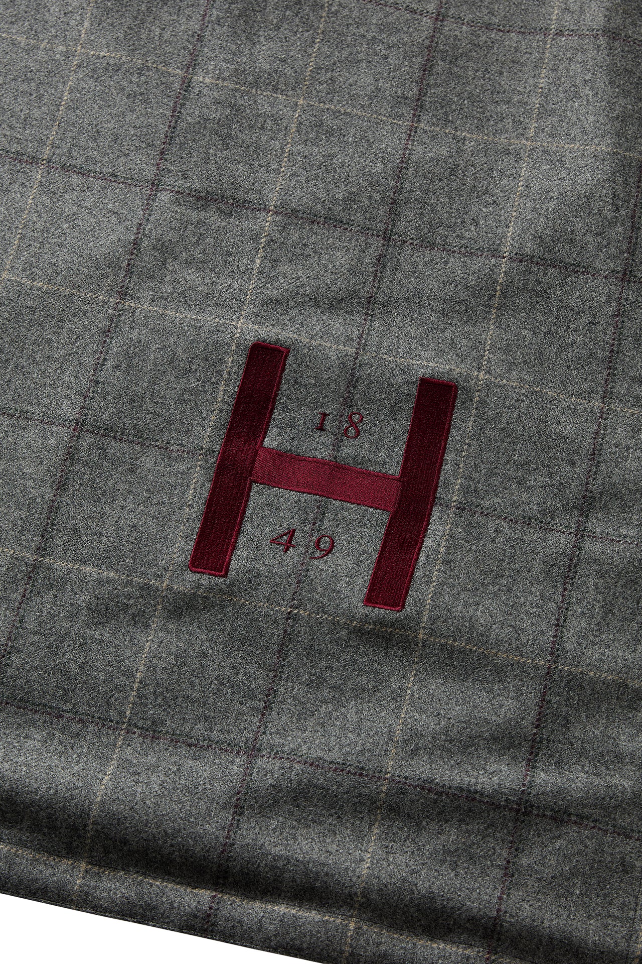 The Billecart-Salmon Tweed Picnic Blanket - Image 3