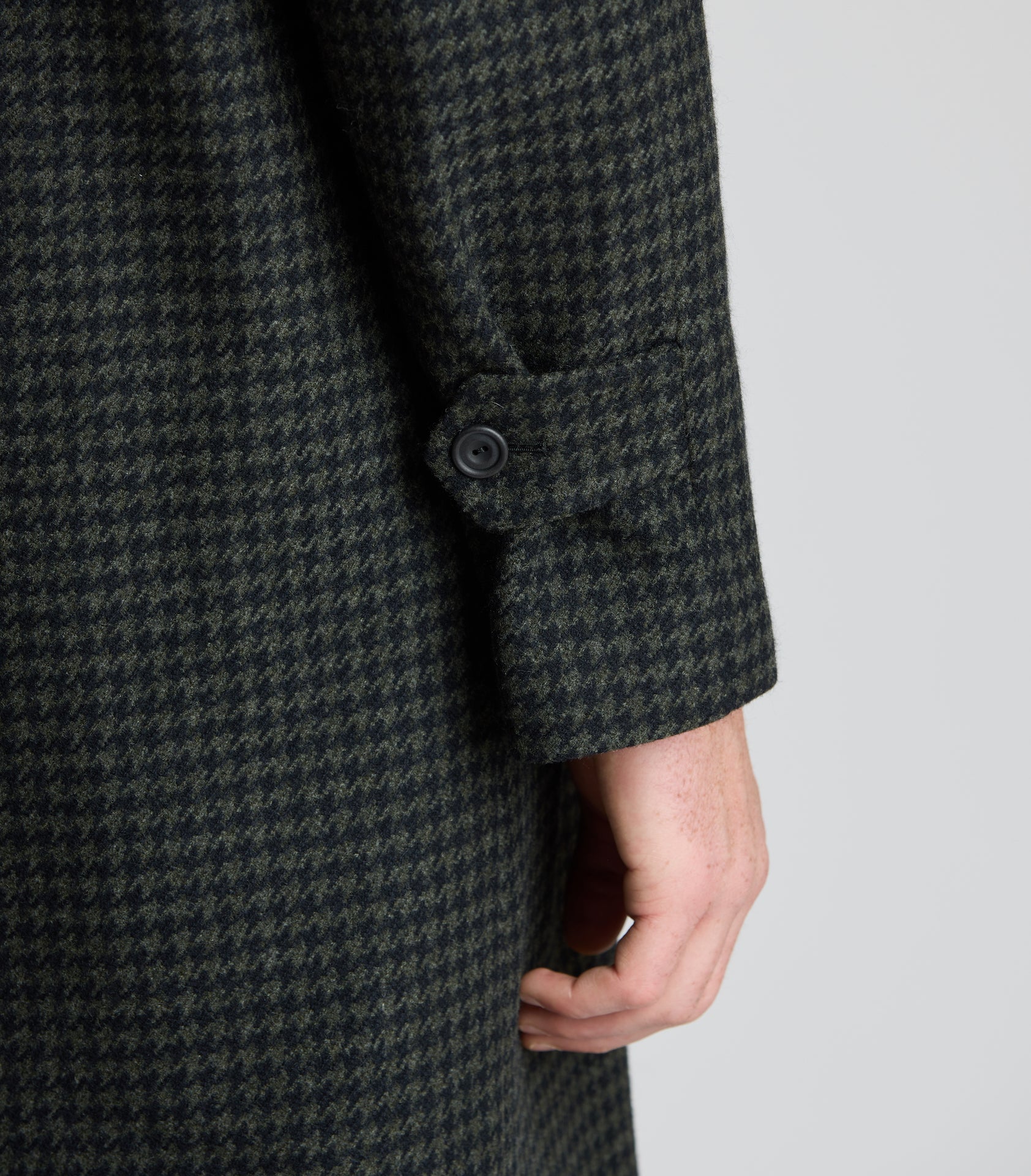 Olive/Midnight Houndstooth Raglan Sleeve Overcoat - Image 4